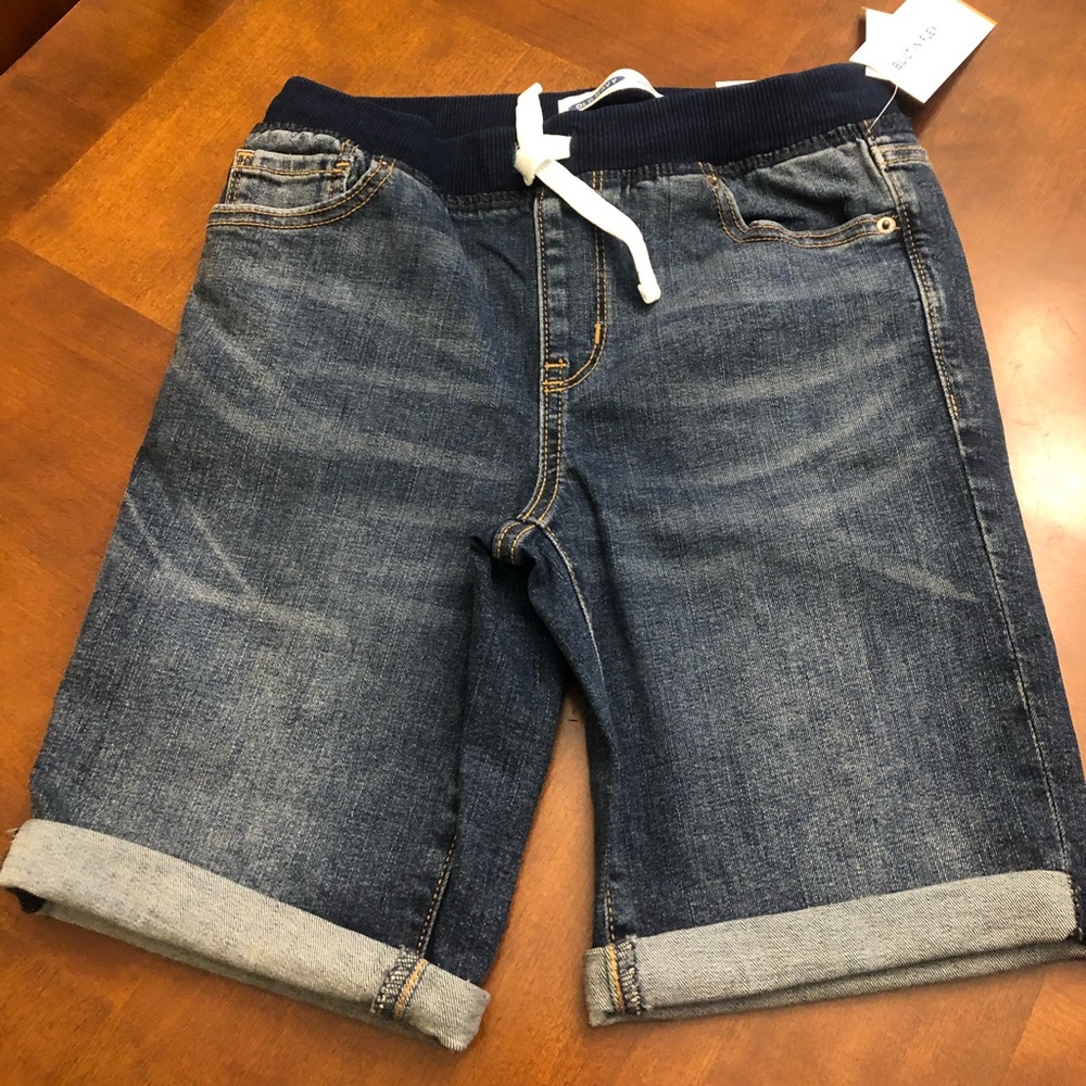 Old Navy Karate Flex Jean shorts size 10/12